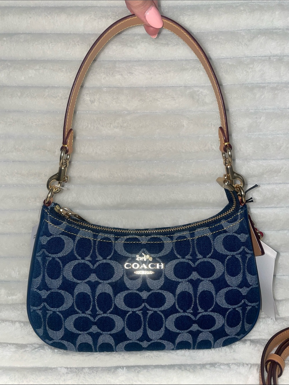 NWT Coach Signature Denim/Natural Teri Shoulder Bag